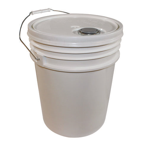 Image of Impact® Utility Bucket with Lid, 5 gal, Polyethylene, White, 11.25" dia