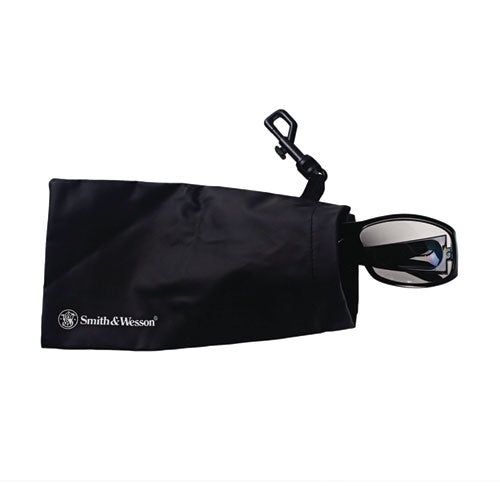 Image of Smith & Wesson® Safety Glasses Carrying Pouch with Belt Clip, 4.25 x 0.25 x 4.25, Black, 12/Carton