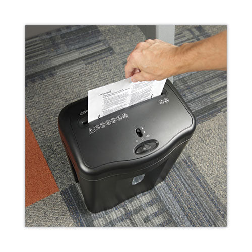 Image of Universal® Shredder Lubricant Sheets, 8.4 x 5.9, 24 Sheets/Pack