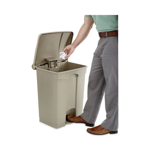 Image of Safco® Large Capacity Plastic Step-On Receptacle, 17 gal, Plastic, Tan
